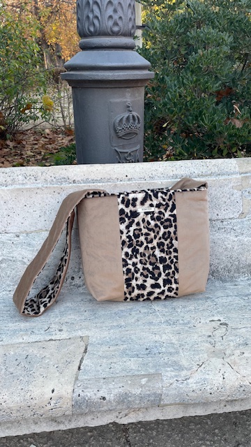 JULIA leopardo moka mousse